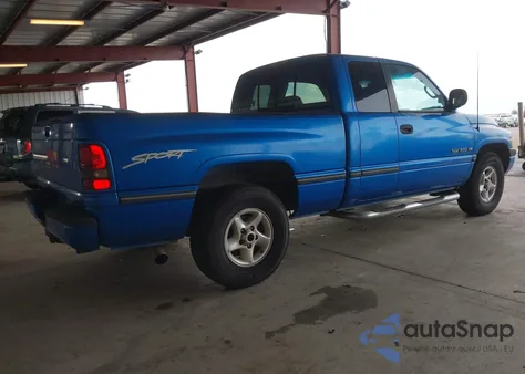 1998 Dodge Ram 1500 St z USA, uszkodzony, nr VIN 1B7HC13Z5WJ158492